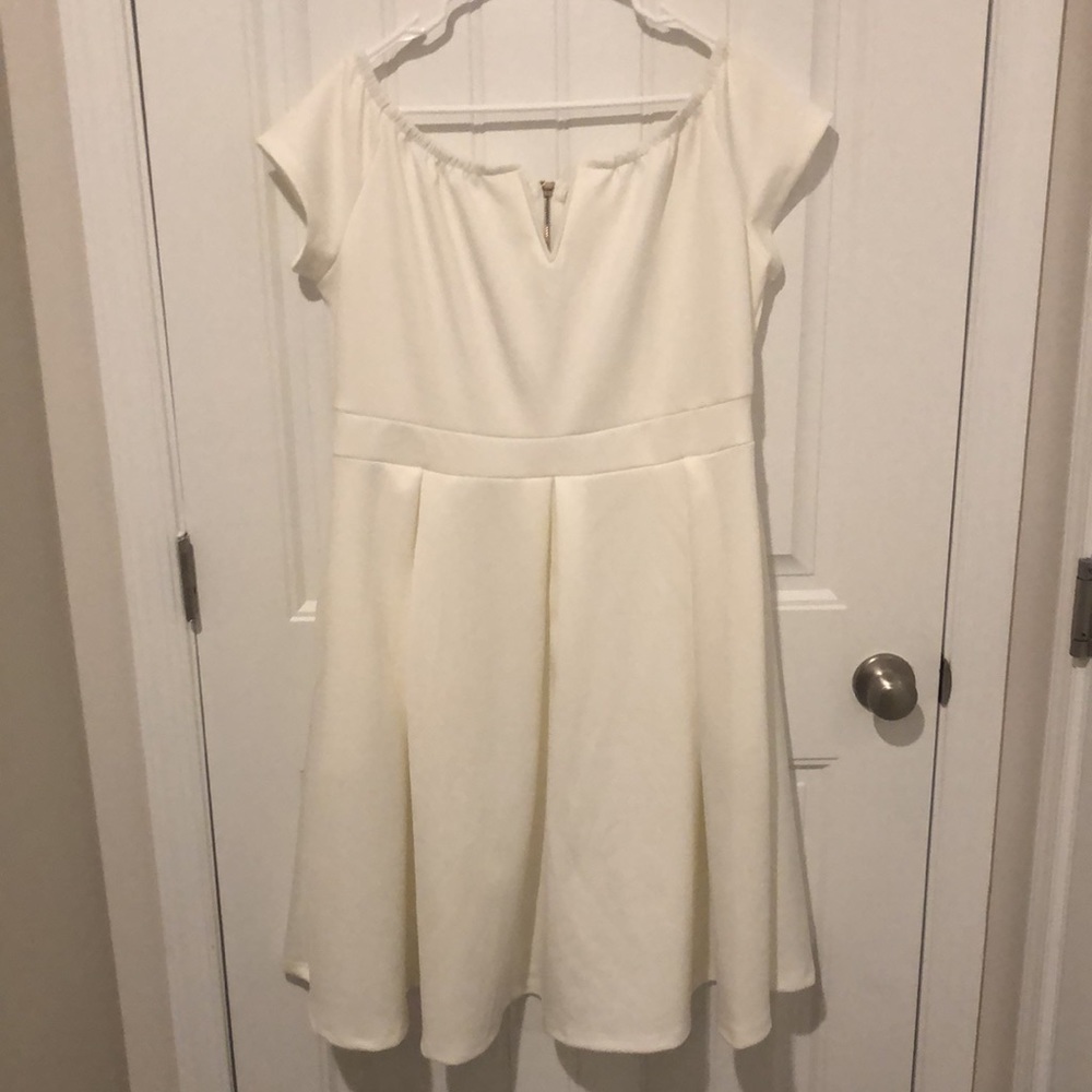 NWT Lalagen XXL gorgeous polyester and spandex cape sleeve dress soft beautiful - Picture 3 of 13